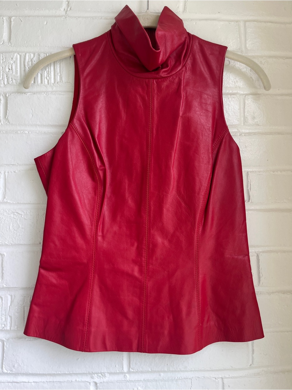 Y2K Genuine Red Leather Sleeveless Top. Back Zip. Fully lined. - Picture 13 of 16